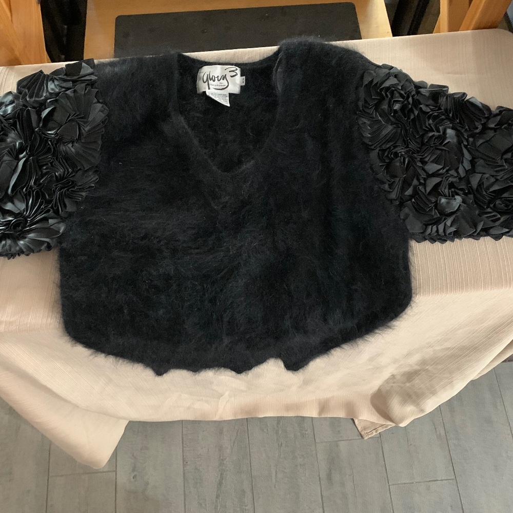 Size medium cashmere sweater
